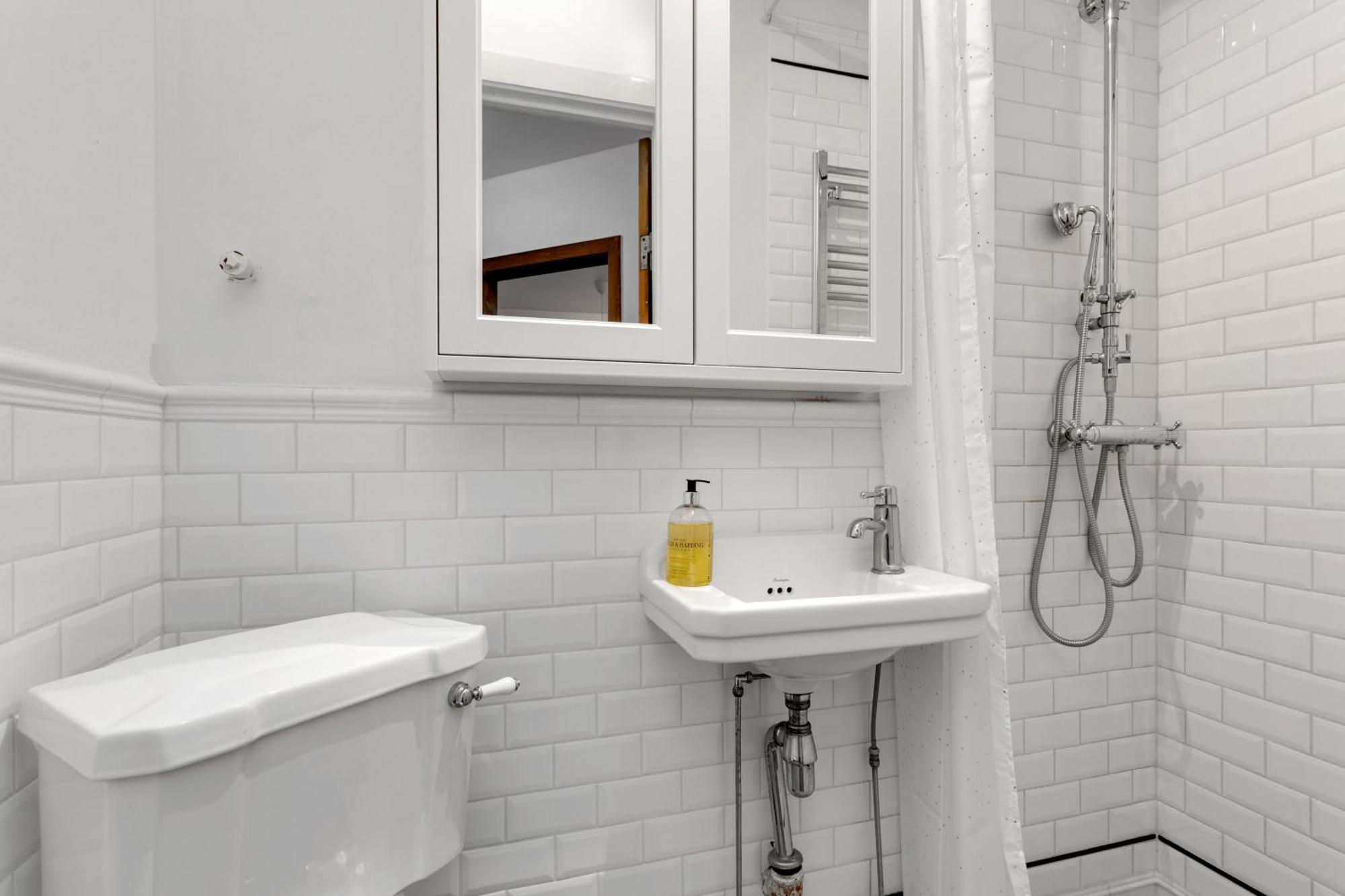 Lejlighed Modern 2br Flat In *